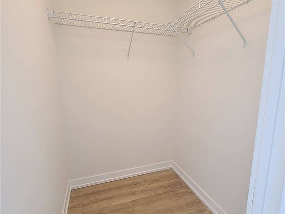 3rd image of 2300 Saint Clair Ave W #506