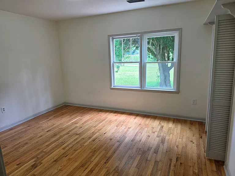 1020 Short Seagraves Rd — Photo 13