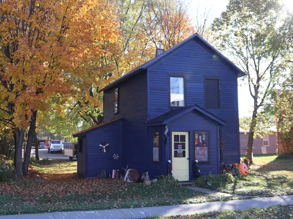 116 3rd St N, Delano, MN 55328