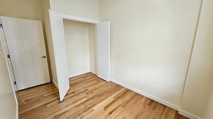 Rented by David Francis New York LLC | media 8