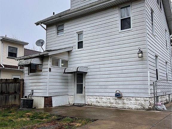 3rd image of 44 N Dunlap Ave