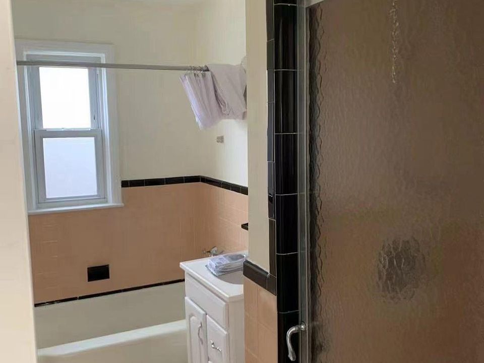 2nd image of 150-53 77th Rd Floor 2