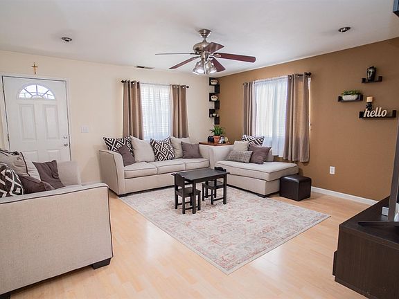 4th image of 300 W Duranta St