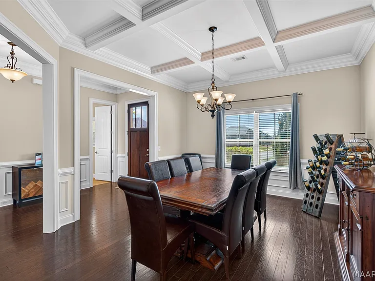 377 Sydney Ave — Photo 2