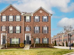 960 Orlando St, Carmel, IN 46032