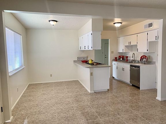 5th image of 10117 Matador St