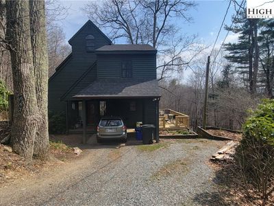 662 Green Briar Road, Boone, NC, 28607