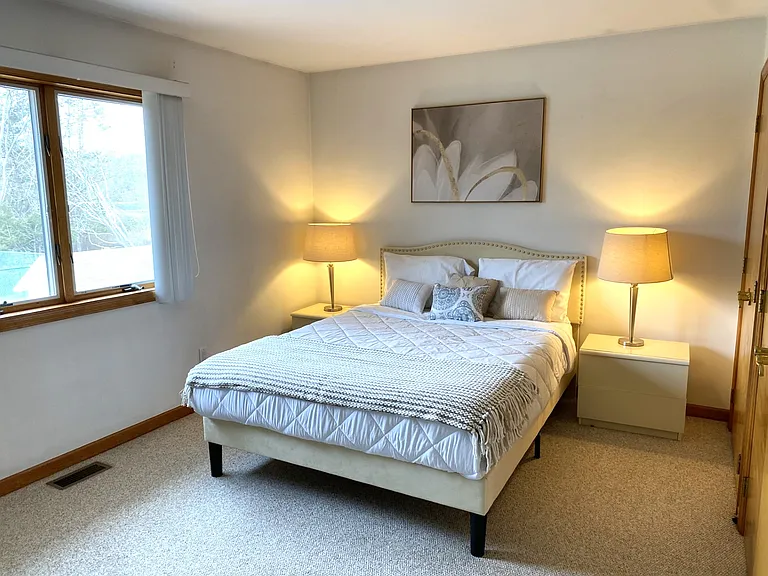 7 Sea Breeze Ave — Photo 9
