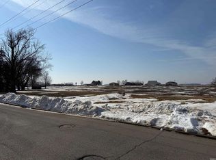 705 S Willow St, Flora, IN 46929