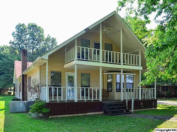 3rd image of 803 Ramblewood Dr