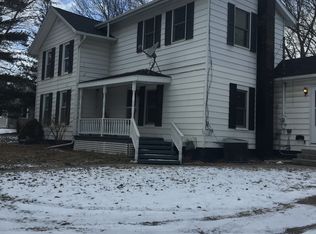 1204 E Valley Rd, Adrian, MI 49221