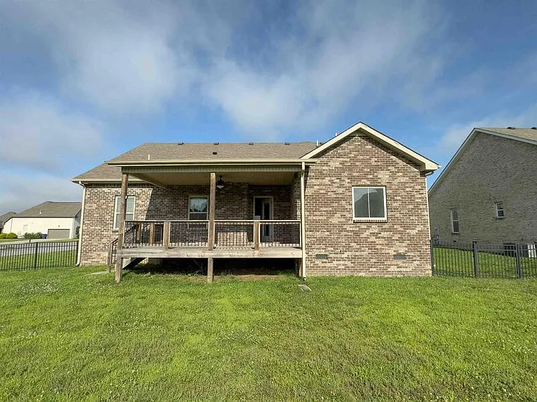 1441 Hereford Blvd — Photo 29