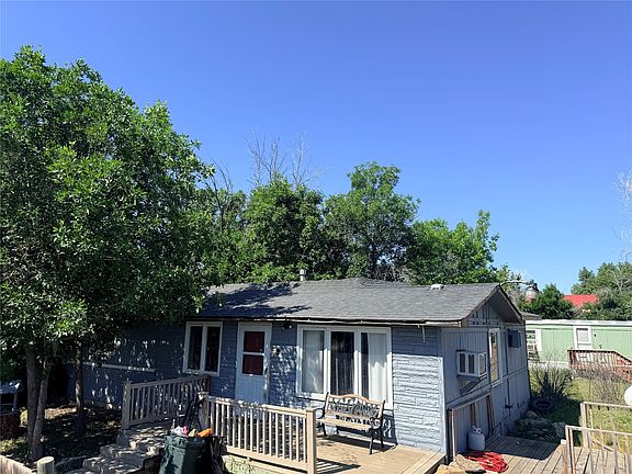 2nd image of 138 Hilger St