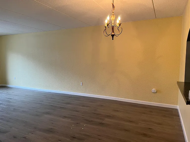 1550 Worcester St #114 — Photo 9