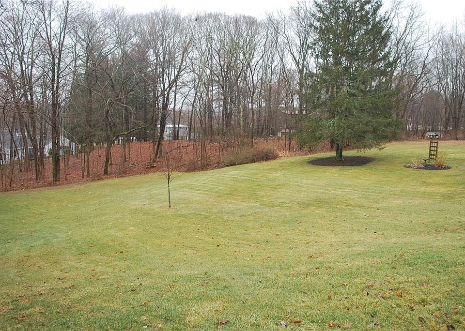2nd image of 51 Hillside Rd