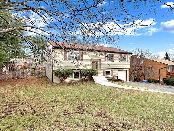 2nd image of 106 Adams Dr