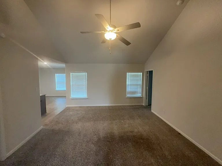 4247 Possumhaw Dr — Photo 23