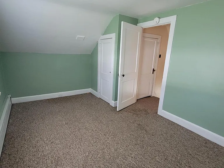 237 S Franklin St — Photo 13