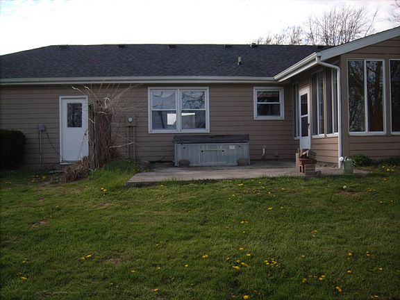 2nd image of 5145 Union Pike