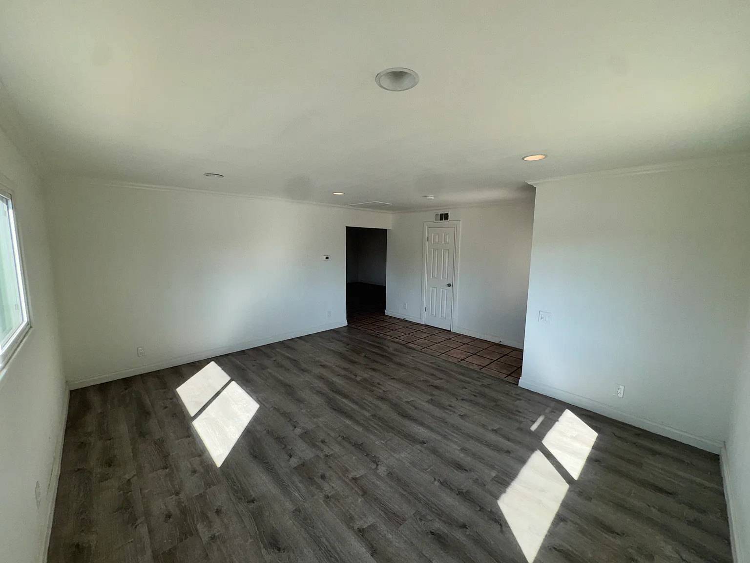 4 bed, 1570 sqft, $4,300 — Photo 4