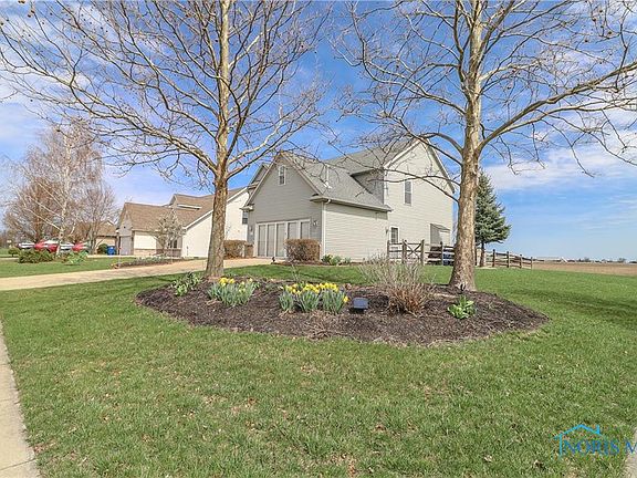 3rd image of 699 Sandstone Dr