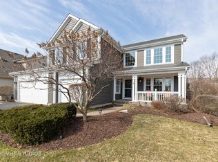 18433 W Springwood Dr, Grayslake, IL 60030