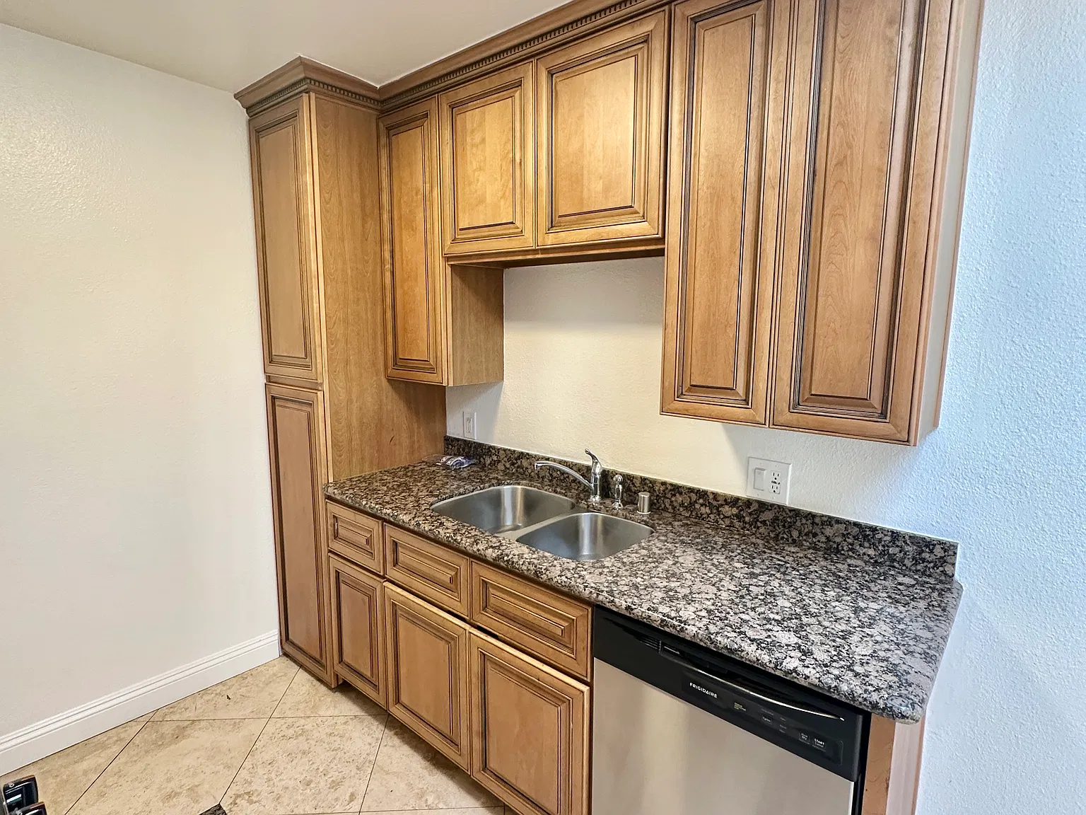 3 bed, 1530 sqft, $3,695 — Photo 1