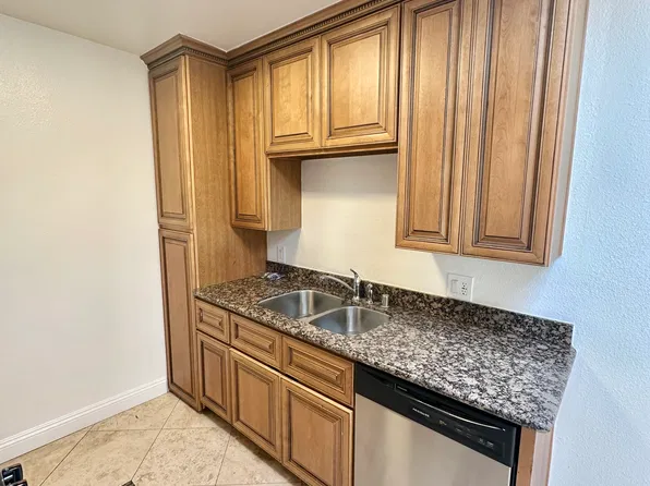 6620 Hazeltine Ave APT 103, Van Nuys, CA 91405