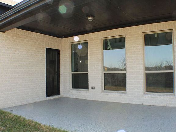 4th image of 5212 Shadetree St