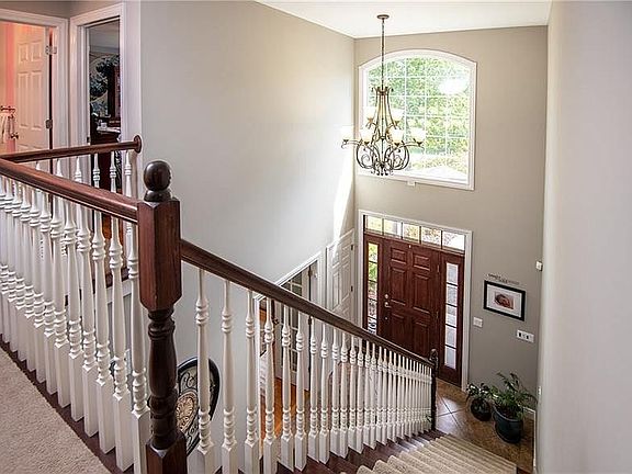 Gorgeous Entry