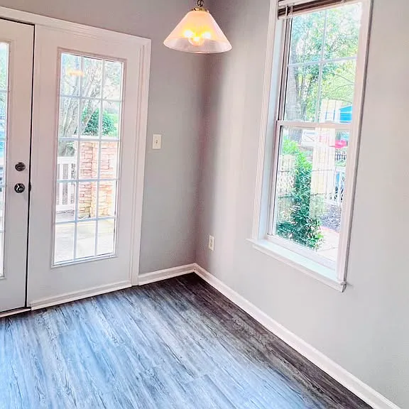 Breakfast nook
