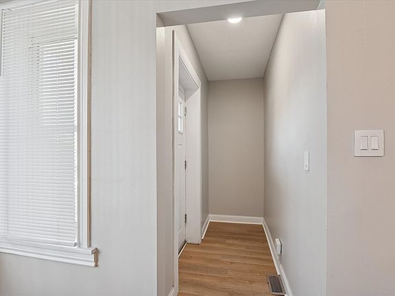 4th image of 6511 S Vernon Ave
