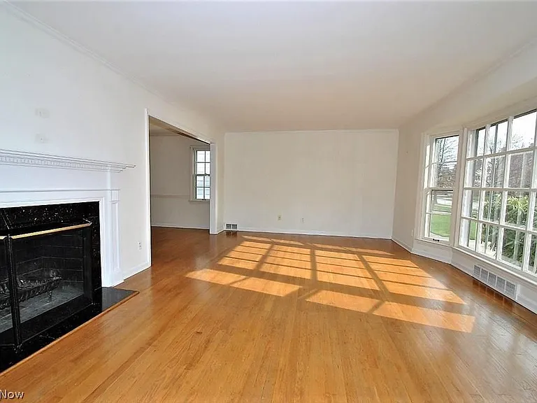 3578 Latimore Rd — Photo 3