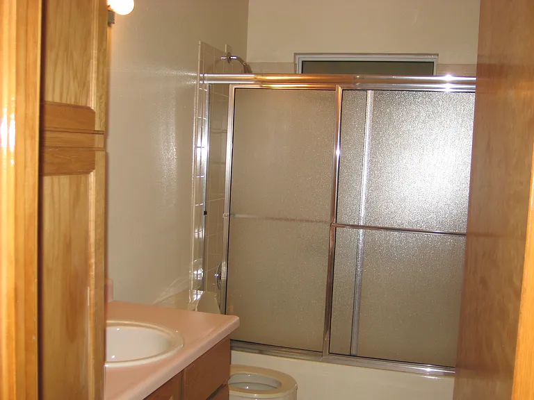 2nd Bathroom
