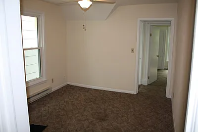 3 bed, 1.0 bath, 580 sqft, $1,150 — Photo 7