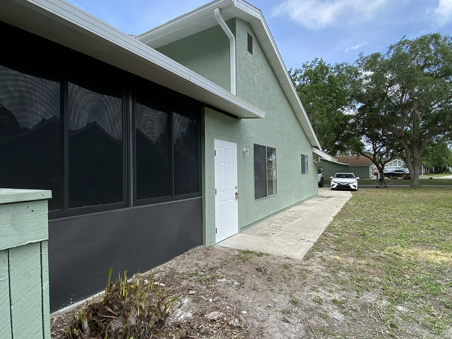 2 bed, 1024 sqft, $1,825 — Photo 2