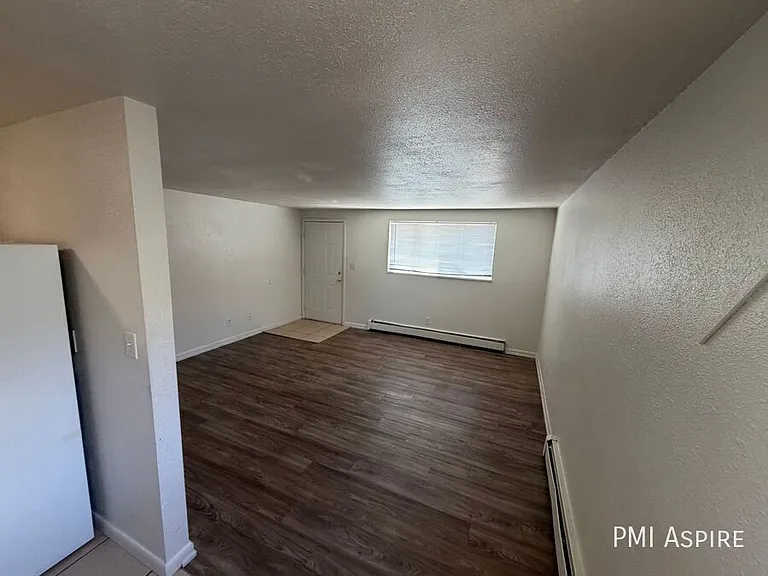 2924 Glendale Dr #6 — Photo 4