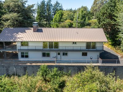 2520 Koos Bay Blvd, Coos Bay, OR, 97420