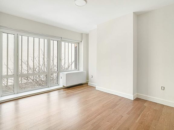 5th image of 454 W 54th St APT 3A