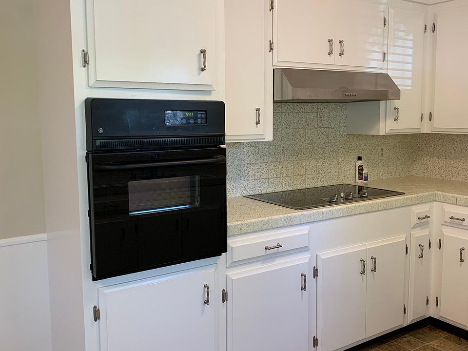 1st image of 781 Rainbow Dr #0