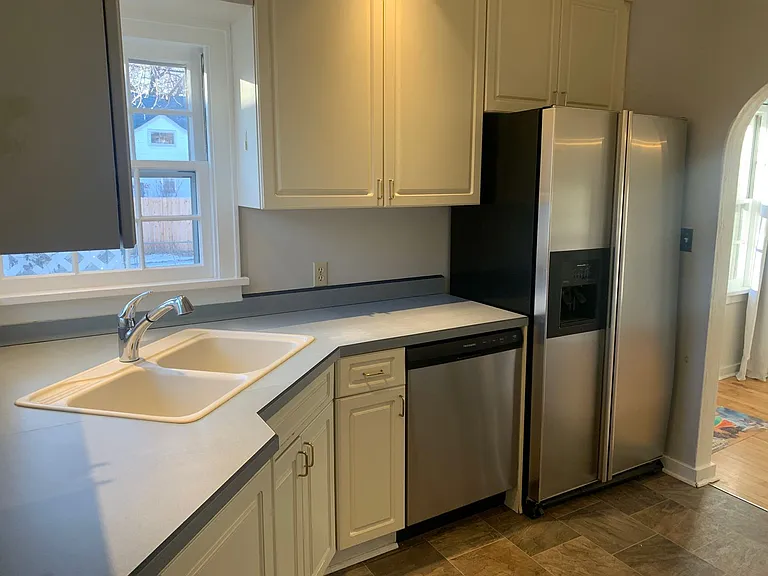 2208 Pine St — Photo 7