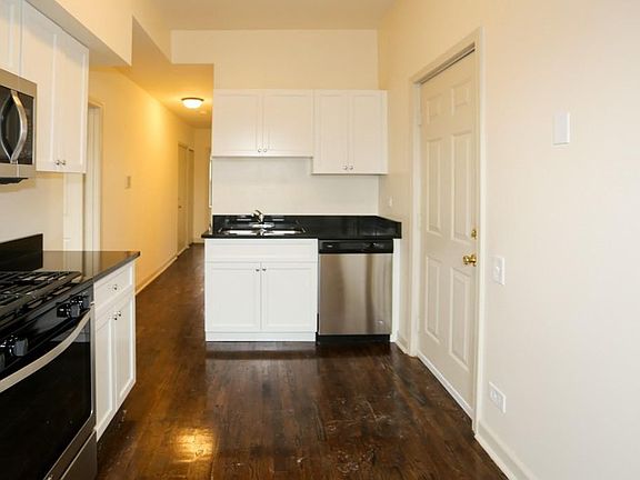 2nd image of 1311-15 W Leland Ave #1311-3