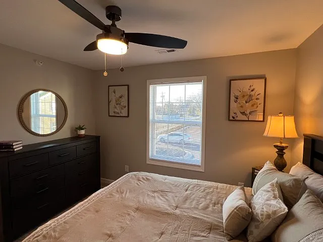 Adam Street Apartments — Photo 33