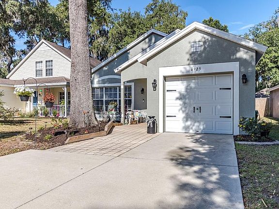 2nd image of 6925 Summer Harbor Ln