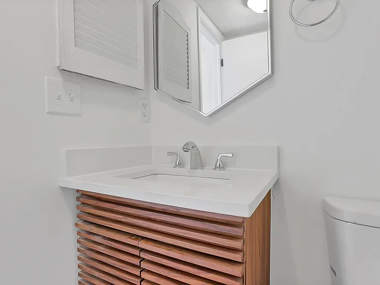 1747 Hightower Dr — Photo 16