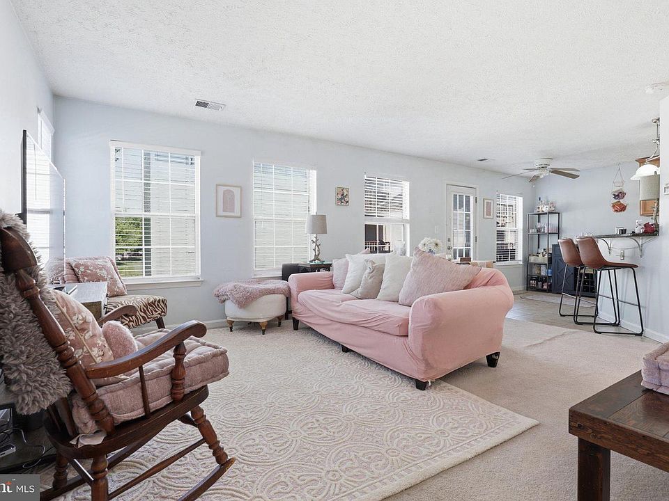 1st image of 7961 Calvary Ct