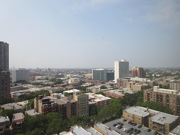 3rd image of 3950 N Lake Shore Dr APT 2121