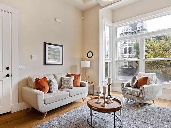 5th image of 1832 Page St APT 1