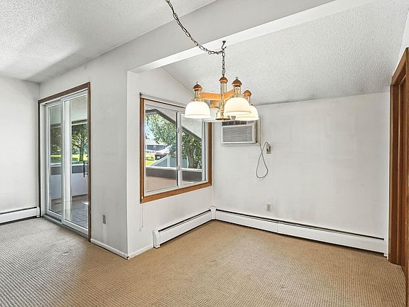5th image of 1301 W 82nd St APT D