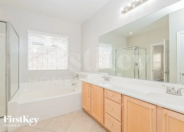 2580 Lockerbie St — Photo 9